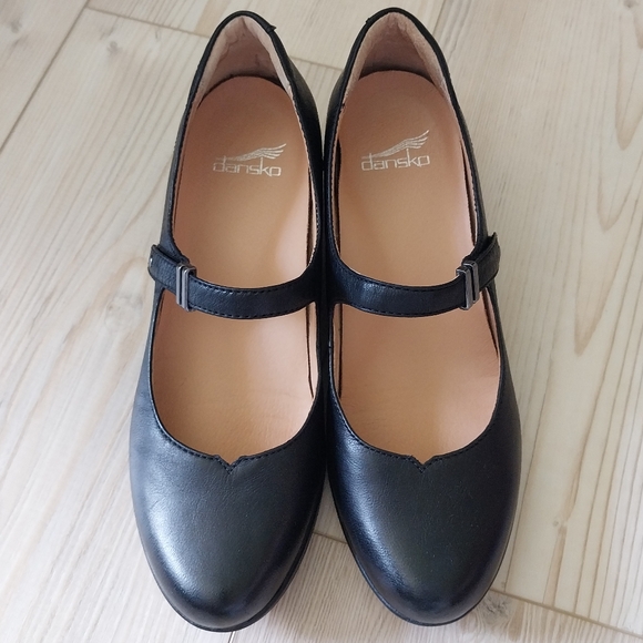 Dansko Callista Mary Janes - Picture 2 of 7